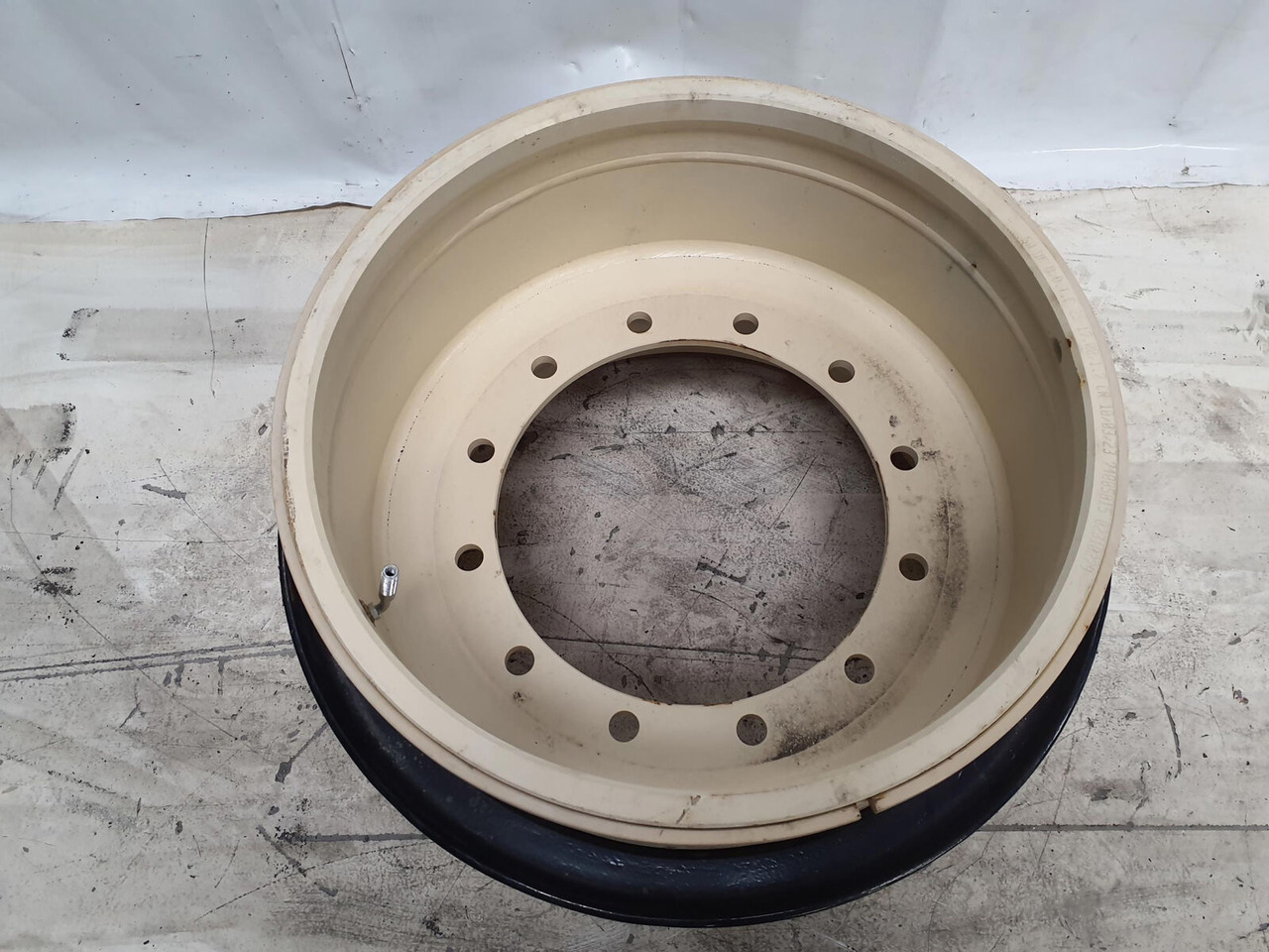 Grove Rim 525/80R25 12 20.5 3p - Rim for Crane: picture 2 Grove Rim 525/80R25 12 20.5 3p - Rim for Crane: picture 2