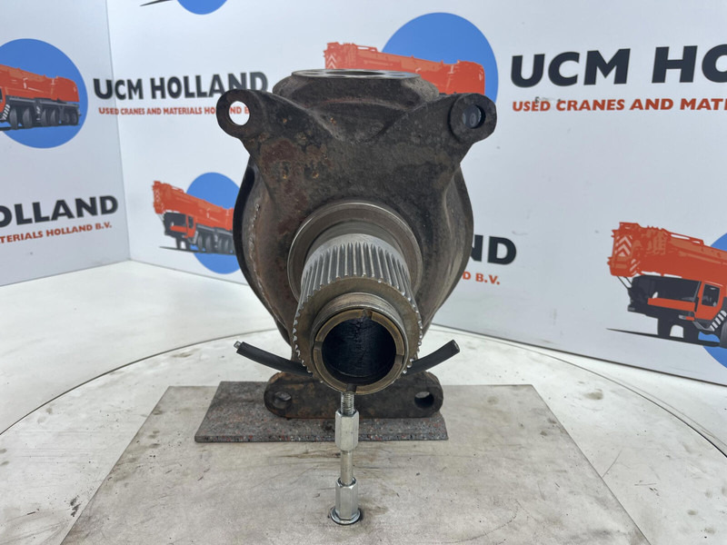 Krupp 70 GMT Steering knuckle axle 2 - Steering knuckle for Crane: picture 2 Krupp 70 GMT Steering knuckle axle 2 - Steering knuckle for Crane: picture 2
