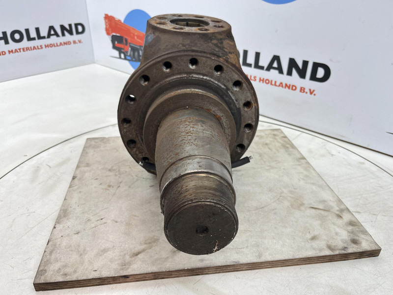 Liebherr LT 1090 Steering knuckle 16 holes - Steering knuckle for Crane: picture 2 Liebherr LT 1090 Steering knuckle 16 holes - Steering knuckle for Crane: picture 2