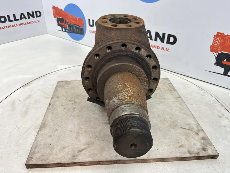 Liebherr LT 1090 Steering knuckle 16 holes - Steering knuckle for Crane: picture 2 Liebherr LT 1090 Steering knuckle 16 holes - Steering knuckle for Crane: picture 2