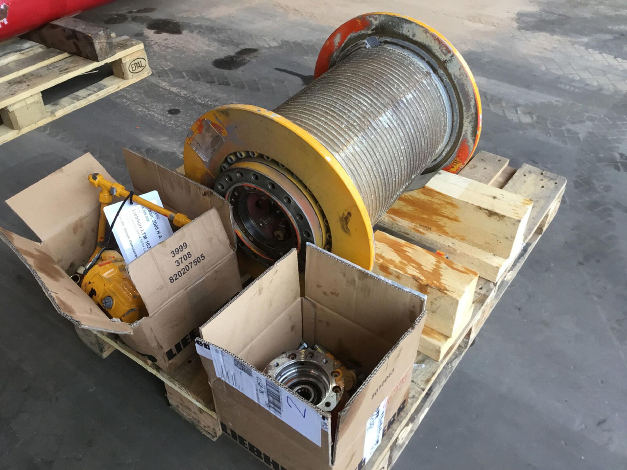 Liebherr LTM 1030/2 winch - Winch for Mobile crane: picture 2 Liebherr LTM 1030/2 winch - Winch for Mobile crane: picture 2