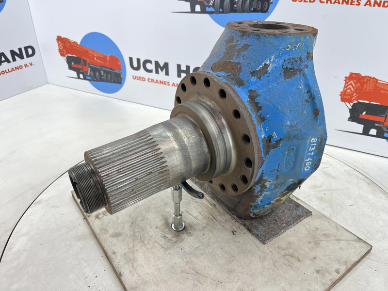 Liebherr LTM 1070 Steering knuckle 16 holes axle 4 - Steering knuckle for Crane: picture 1 Liebherr LTM 1070 Steering knuckle 16 holes axle 4 - Steering knuckle for Crane: picture 1