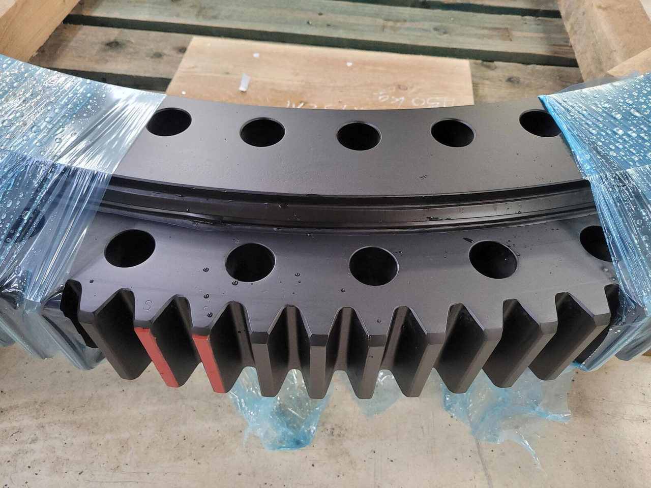 Liebherr LTM 1200 slewing ring - Slewing ring for Mobile crane: picture 2 Liebherr LTM 1200 slewing ring - Slewing ring for Mobile crane: picture 2