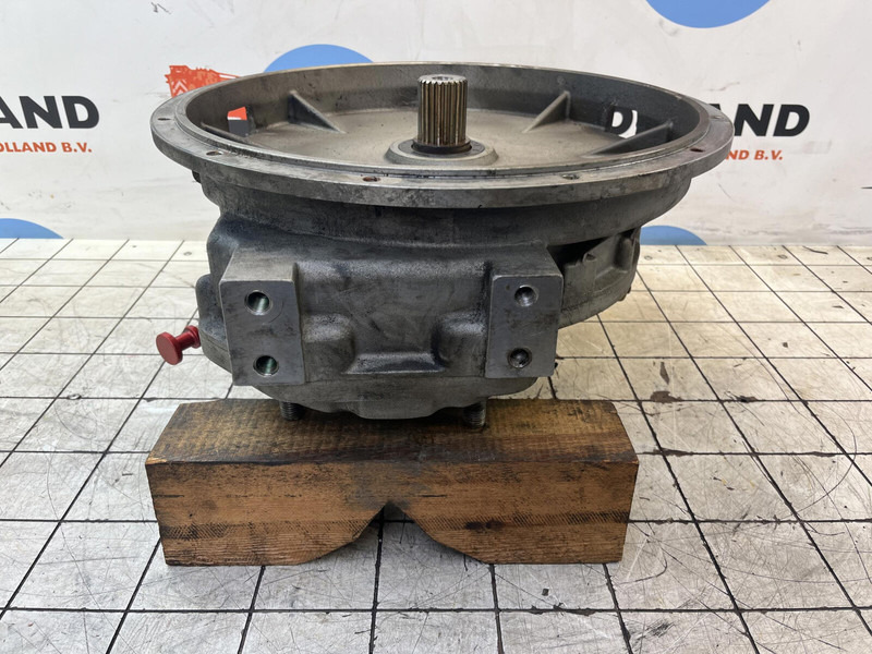 Liebherr LTM 1250-6.1 distributor gearbox - Gearbox for Crane: picture 4 Liebherr LTM 1250-6.1 distributor gearbox - Gearbox for Crane: picture 4