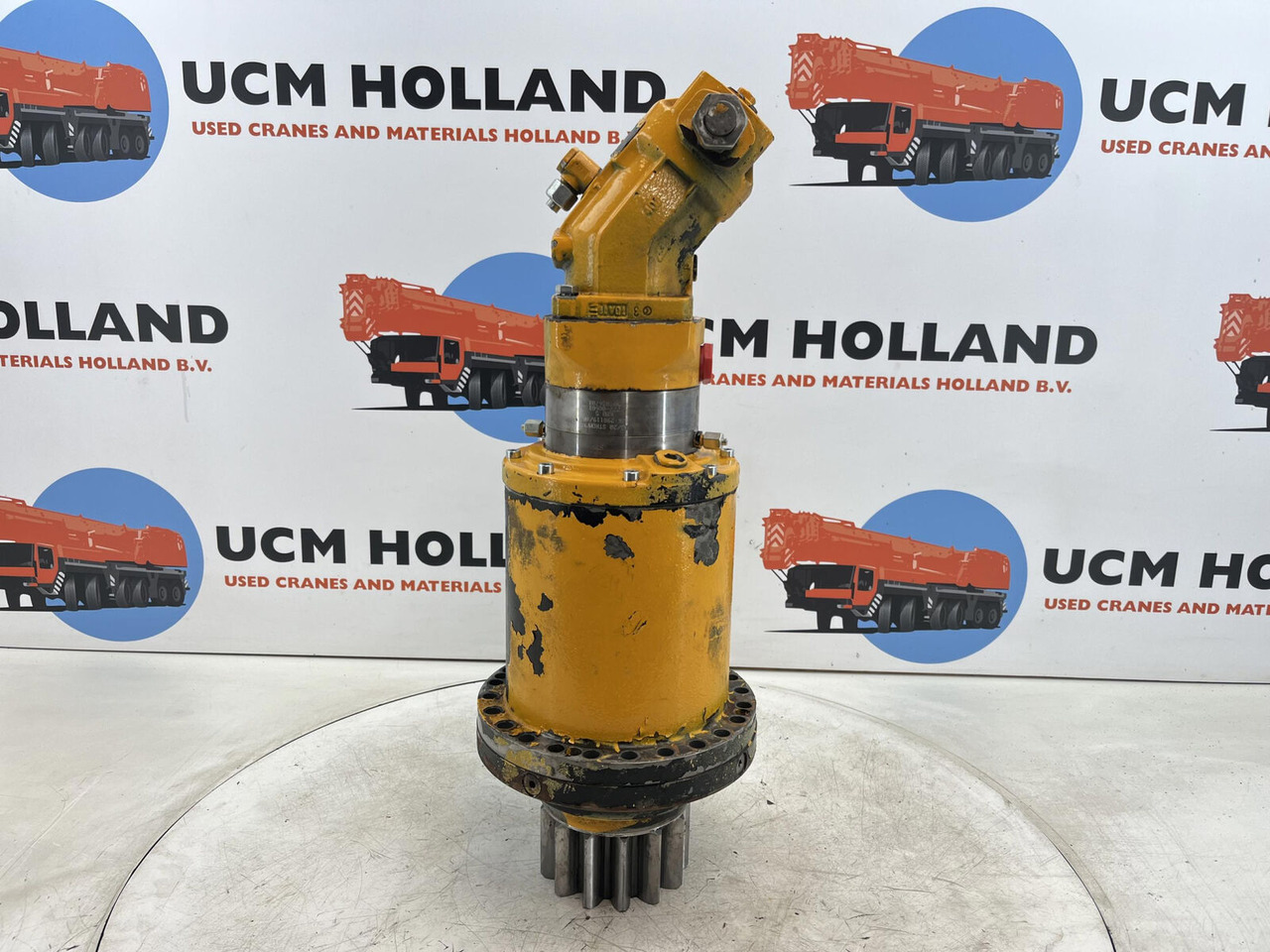 Liebherr LTM 1250-6.1 slewing gear - Swing motor for Mobile crane: picture 1 Liebherr LTM 1250-6.1 slewing gear - Swing motor for Mobile crane: picture 1