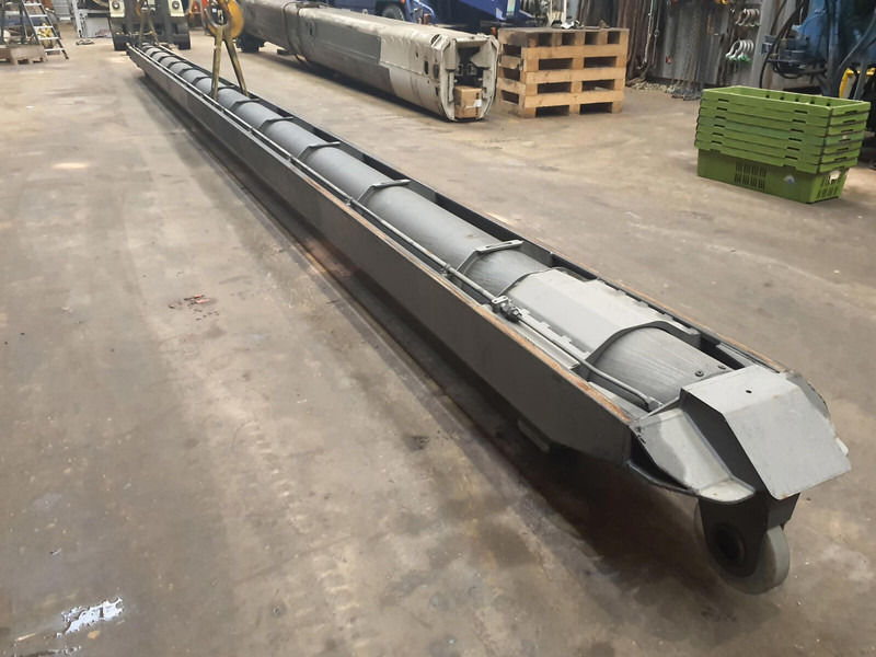 Liebherr LTM 1450-8.1 Telescopic cylinder - Hydraulic cylinder for Crane: picture 2 Liebherr LTM 1450-8.1 Telescopic cylinder - Hydraulic cylinder for Crane: picture 2