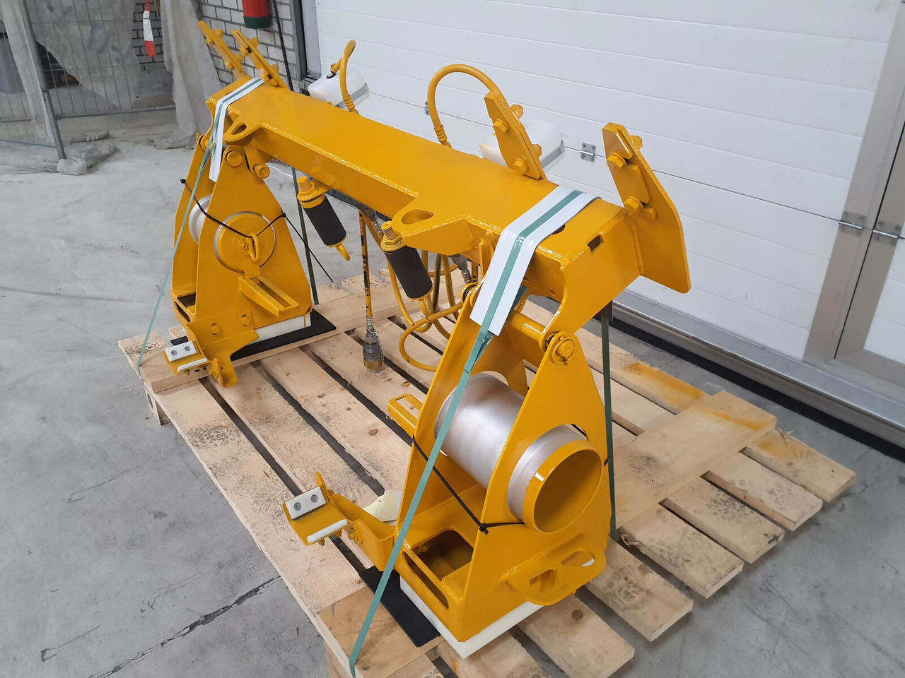 Body and exterior for Mobile crane Liebherr LTM 1750-9.1 Luffing cylinder lifting device rear: picture 6