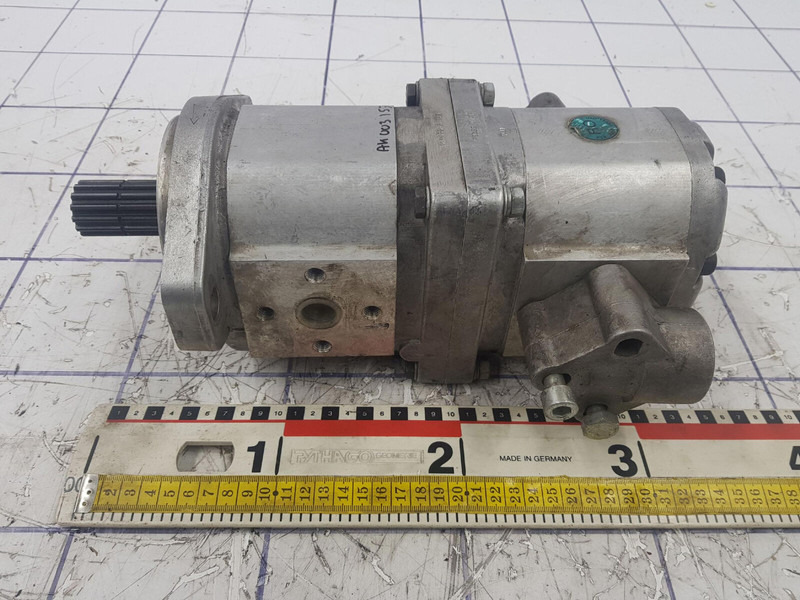 Marzocchi dual gear pump - Hydraulic pump for Crane: picture 1 Marzocchi dual gear pump - Hydraulic pump for Crane: picture 1