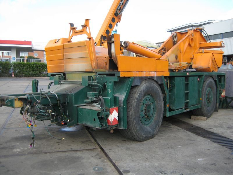 Tadano Faun ATF 30-2 for parts - Mobile crane: picture 2 Tadano Faun ATF 30-2 for parts - Mobile crane: picture 2