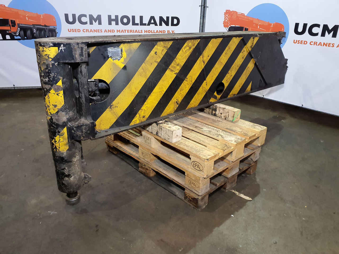 Terex AC 100 outrigger beam complete rear - Suspension for Mobile crane: picture 2 Terex AC 100 outrigger beam complete rear - Suspension for Mobile crane: picture 2