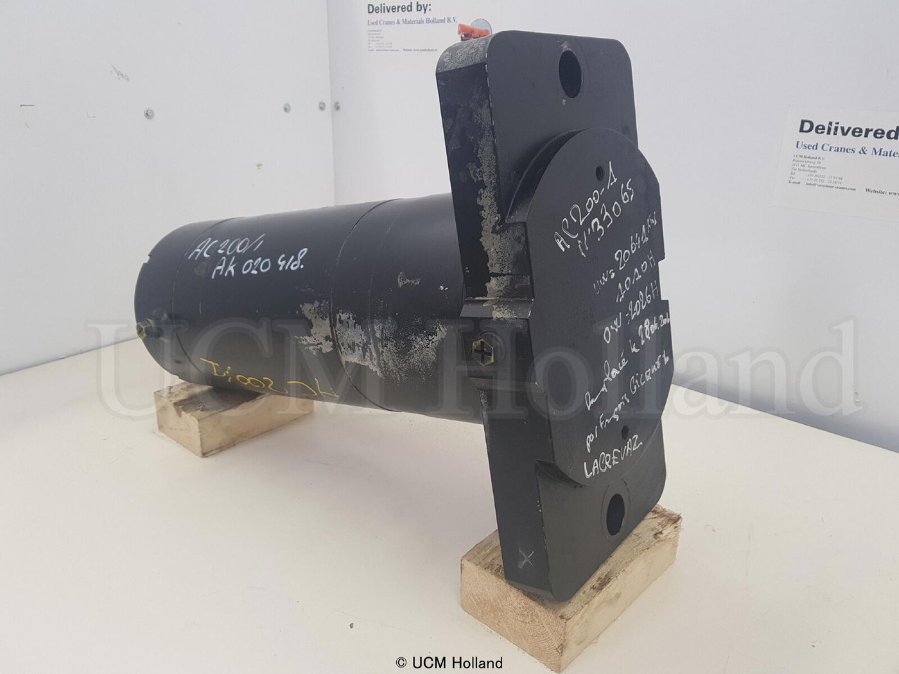 Terex AC 200/1 counterweight lift cylinder - Hydraulic cylinder for Mobile crane: picture 3 Terex AC 200/1 counterweight lift cylinder - Hydraulic cylinder for Mobile crane: picture 3