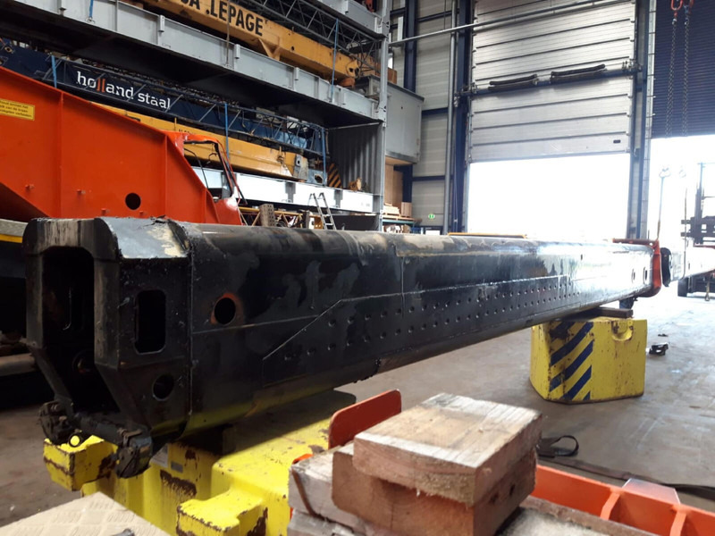 Terex AC 205 telescopic section 2 - Body and exterior for Crane: picture 4 Terex AC 205 telescopic section 2 - Body and exterior for Crane: picture 4