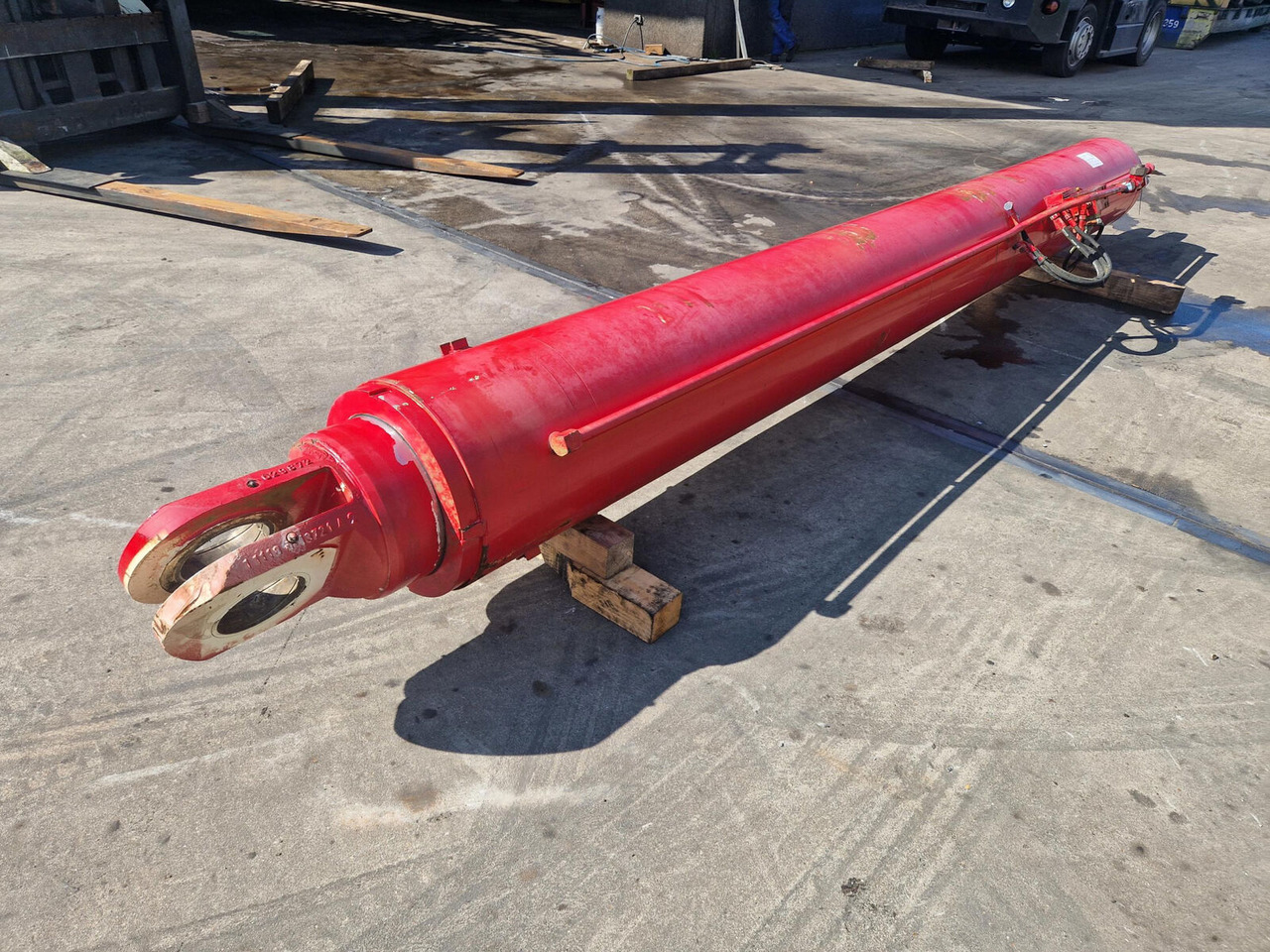 Terex AC 700 LUFFING CYLINDER right - Hydraulic cylinder for Mobile crane: picture 4 Terex AC 700 LUFFING CYLINDER right - Hydraulic cylinder for Mobile crane: picture 4