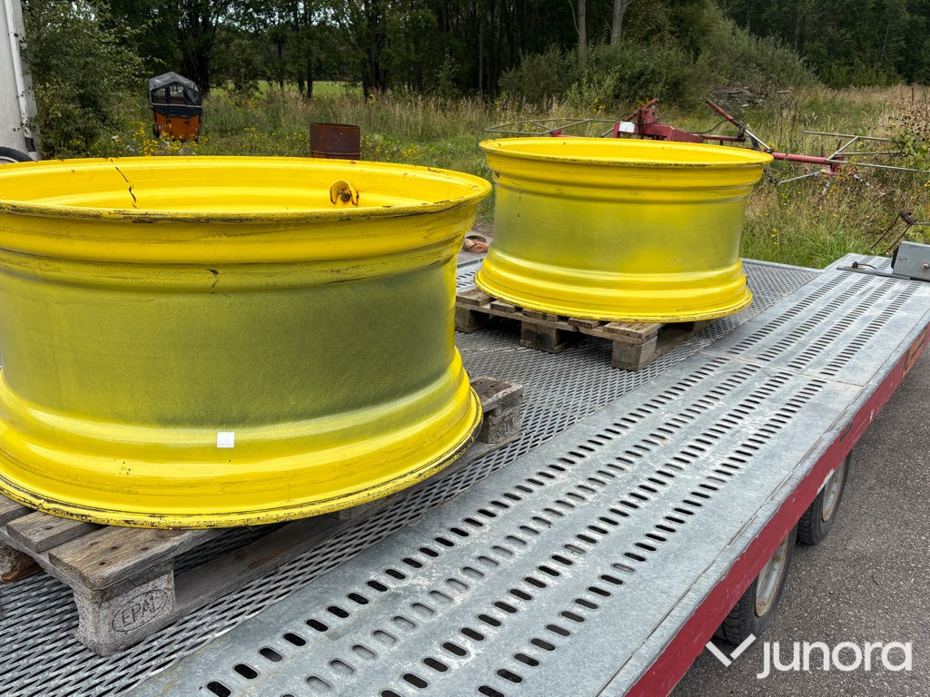 Fälgar - Traktor, John Deere - Rim for Farm tractor: picture 1 Fälgar - Traktor, John Deere - Rim for Farm tractor: picture 1