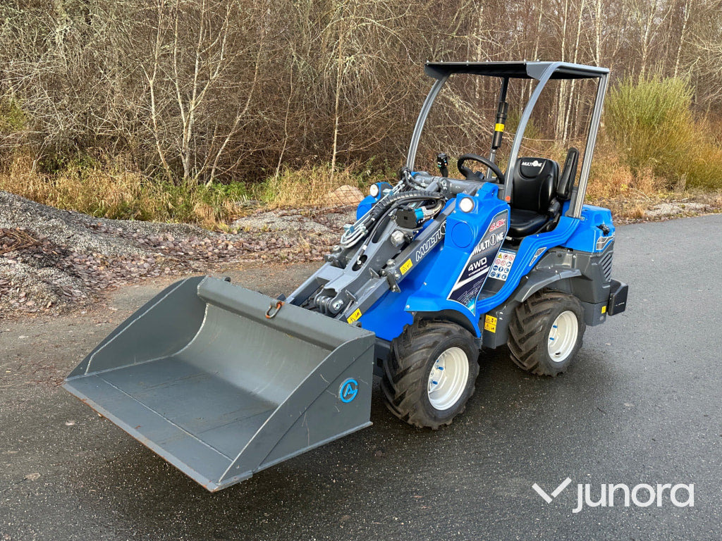 Kompaktlastare MultiOne 5.3 K med planeringskopa - Compact loader: picture 1 Kompaktlastare MultiOne 5.3 K med planeringskopa - Compact loader: picture 1