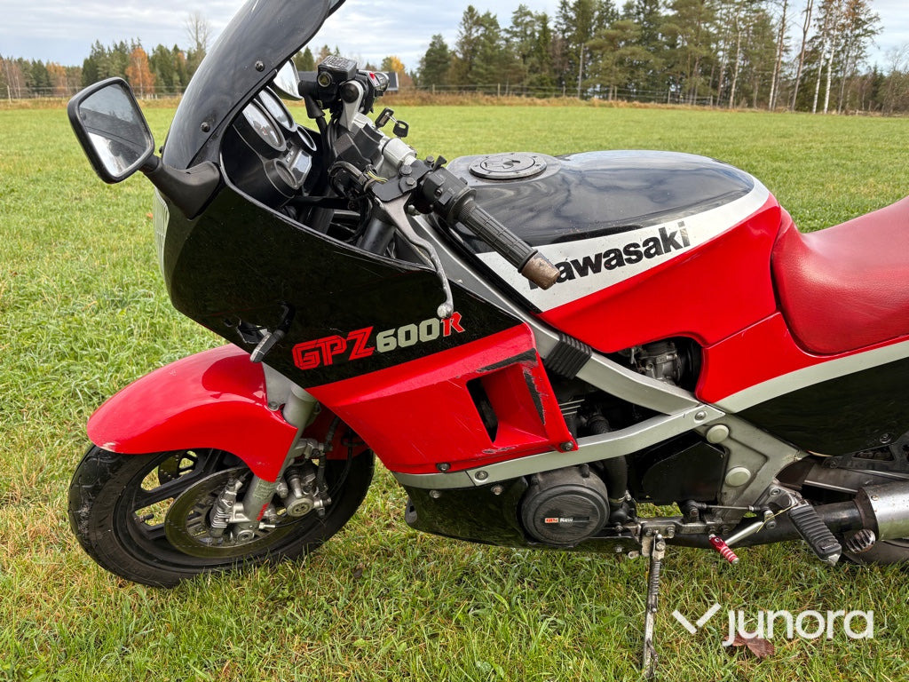 Motorcykel - Kawasaki GPZ600R - Motorcycle: picture 2 Motorcykel - Kawasaki GPZ600R - Motorcycle: picture 2