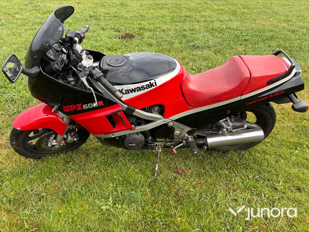 Motorcykel - Kawasaki GPZ600R - Motorcycle: picture 1 Motorcykel - Kawasaki GPZ600R - Motorcycle: picture 1