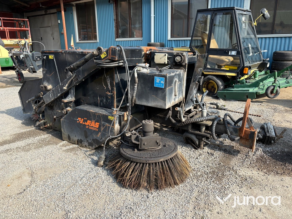 Sopmaskin Bogserad - Fjärås, FS 700 - Road sweeper: picture 2 Sopmaskin Bogserad - Fjärås, FS 700 - Road sweeper: picture 2