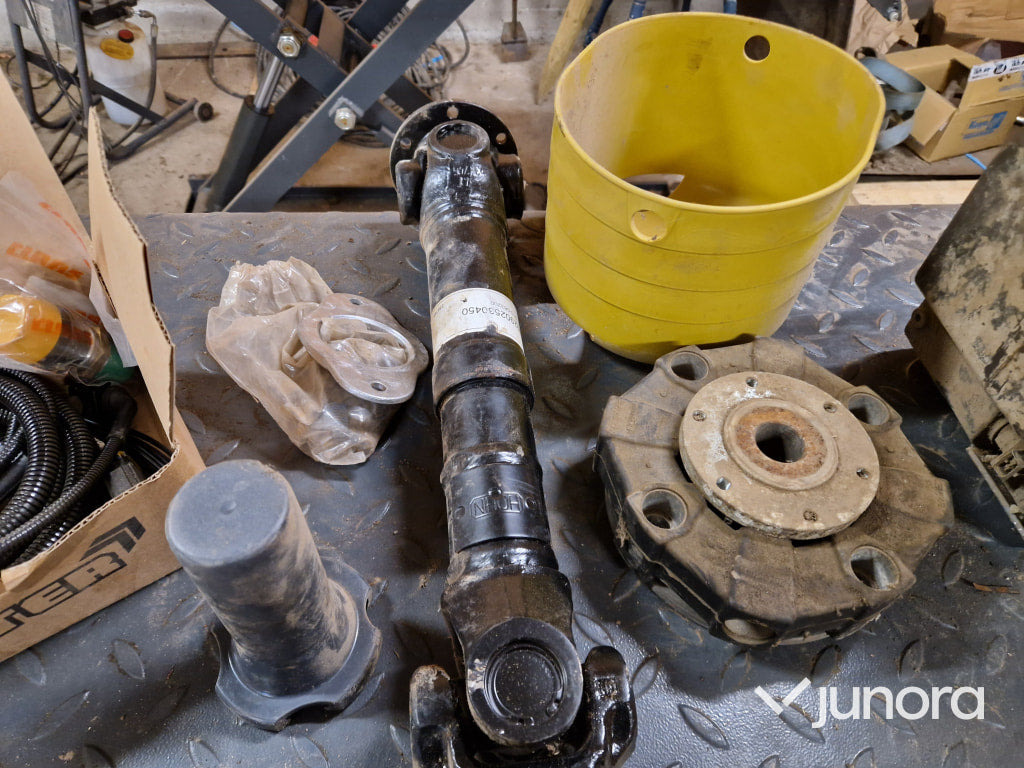 Front PTO - till Claas Arion 610 - Spare parts for Agricultural machinery: picture 3 Front PTO - till Claas Arion 610 - Spare parts for Agricultural machinery: picture 3