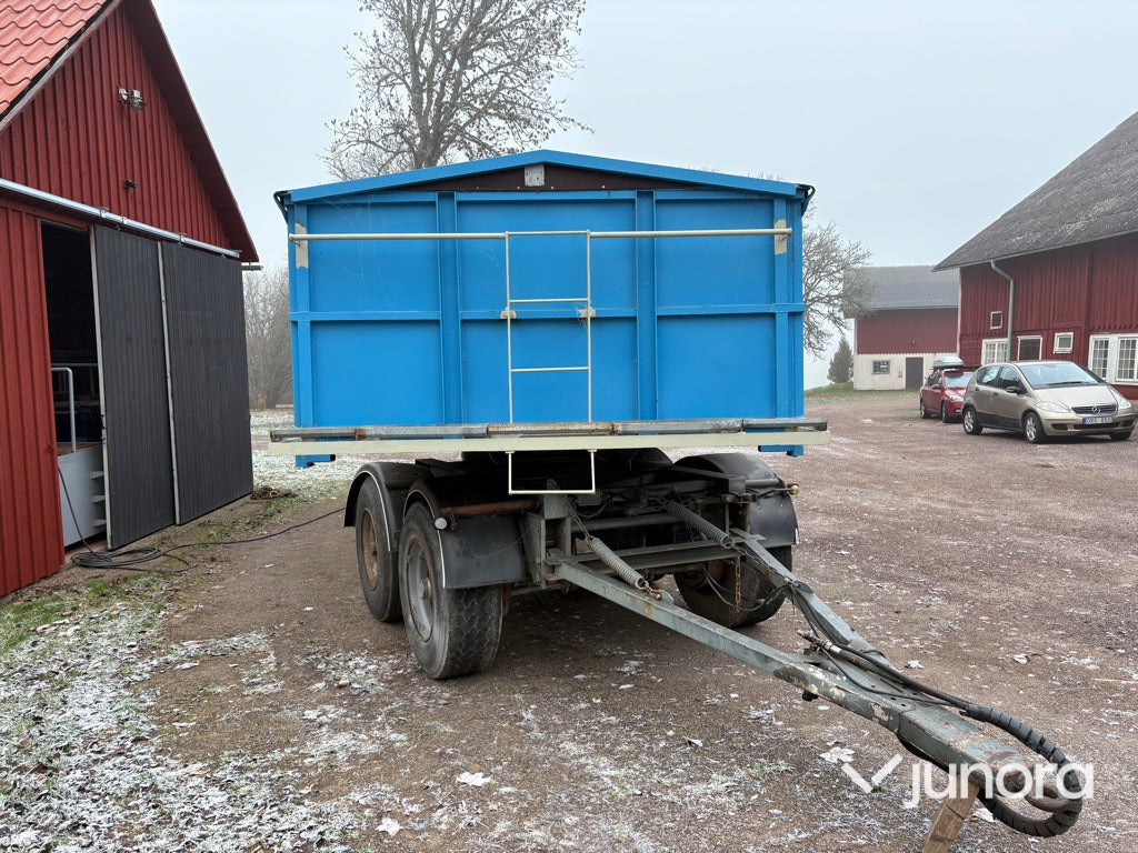Torkvagn/Spannmålsvagn med tipp - 25 kubik - Tipper trailer: picture 2 Torkvagn/Spannmålsvagn med tipp - 25 kubik - Tipper trailer: picture 2