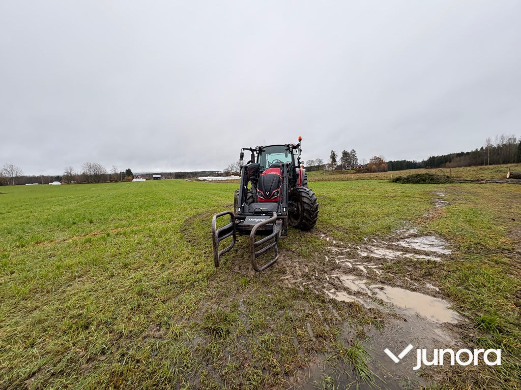 Traktor - Valtra A115 - Farm tractor: picture 3 Traktor - Valtra A115 - Farm tractor: picture 3