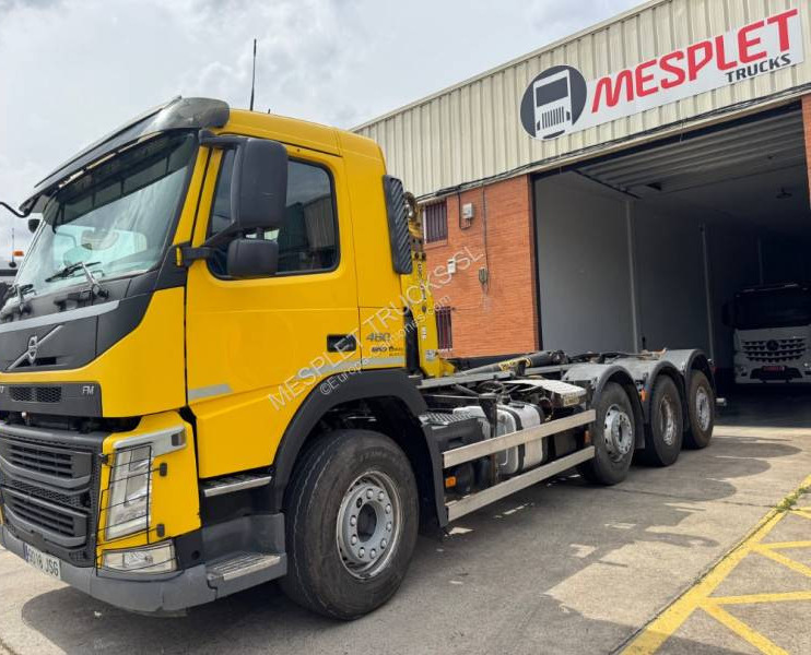 Volvo FM 460 - Hook lift truck: picture 1 Volvo FM 460 - Hook lift truck: picture 1