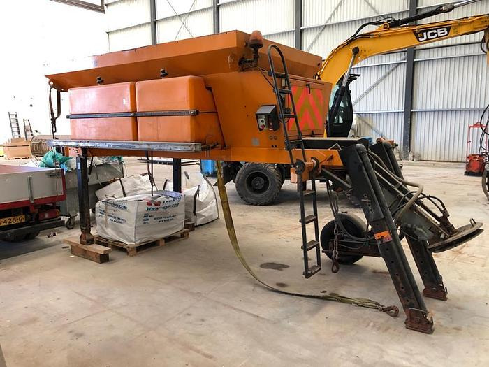 Epoke SW3501 - Sand/ Salt spreader: picture 3 Epoke SW3501 - Sand/ Salt spreader: picture 3