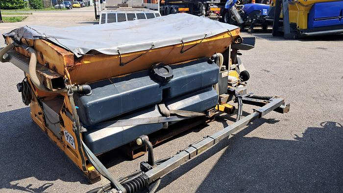 Nido N9010-18 PAN - Sand/ Salt spreader: picture 2 Nido N9010-18 PAN - Sand/ Salt spreader: picture 2