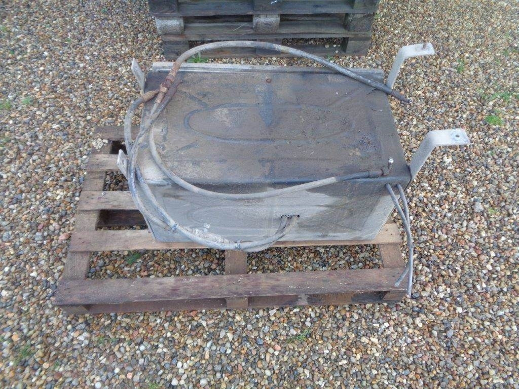 9,5 - 7,5 mtr knæklad med dobbelt rampe - Flatbed body: picture 5 9,5 - 7,5 mtr knæklad med dobbelt rampe - Flatbed body: picture 5