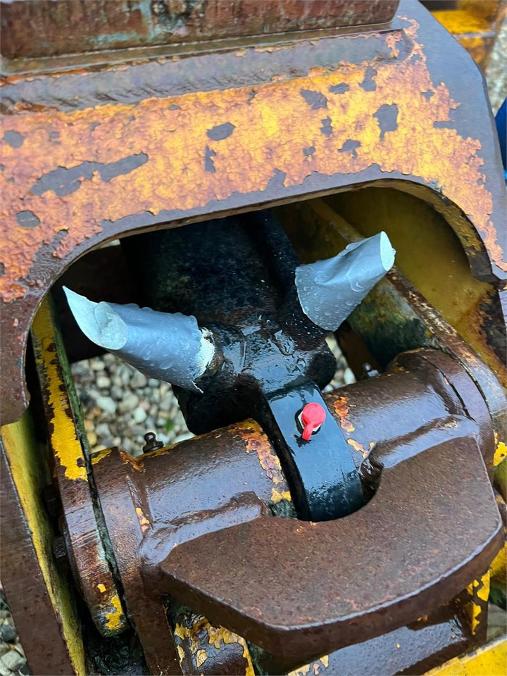 BSV SHVA 1000 ltr korn grab - Clamshell bucket: picture 4 BSV SHVA 1000 ltr korn grab - Clamshell bucket: picture 4