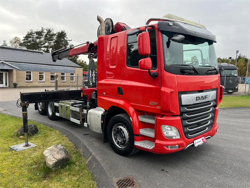 DAF CF 430 6x2*4 FAN - Skip loader truck: picture 2 DAF CF 430 6x2*4 FAN - Skip loader truck: picture 2