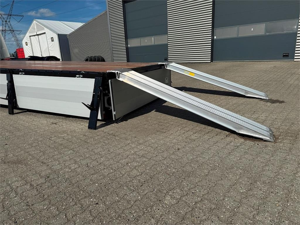 Hangler 3-aks kærre alu-sider + alu-ramper  - Dropside/ Flatbed trailer: picture 4 Hangler 3-aks kærre alu-sider + alu-ramper  - Dropside/ Flatbed trailer: picture 4