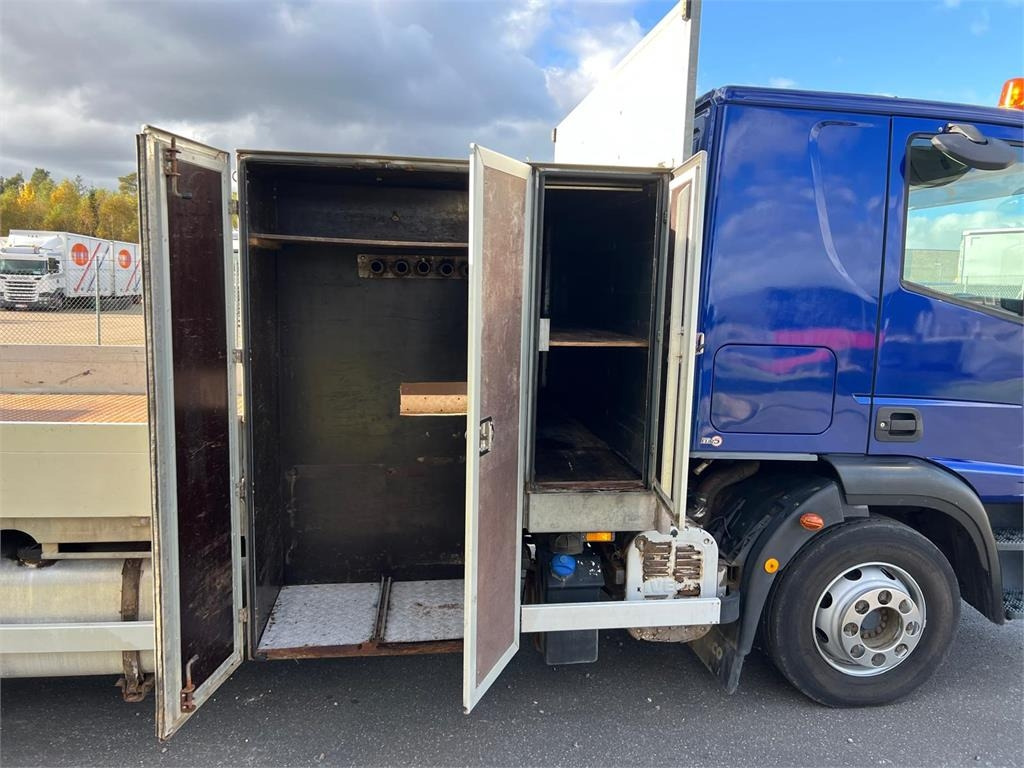 Iveco Euro Cargo 120 E22  - Autotransporter truck: picture 5 Iveco Euro Cargo 120 E22  - Autotransporter truck: picture 5