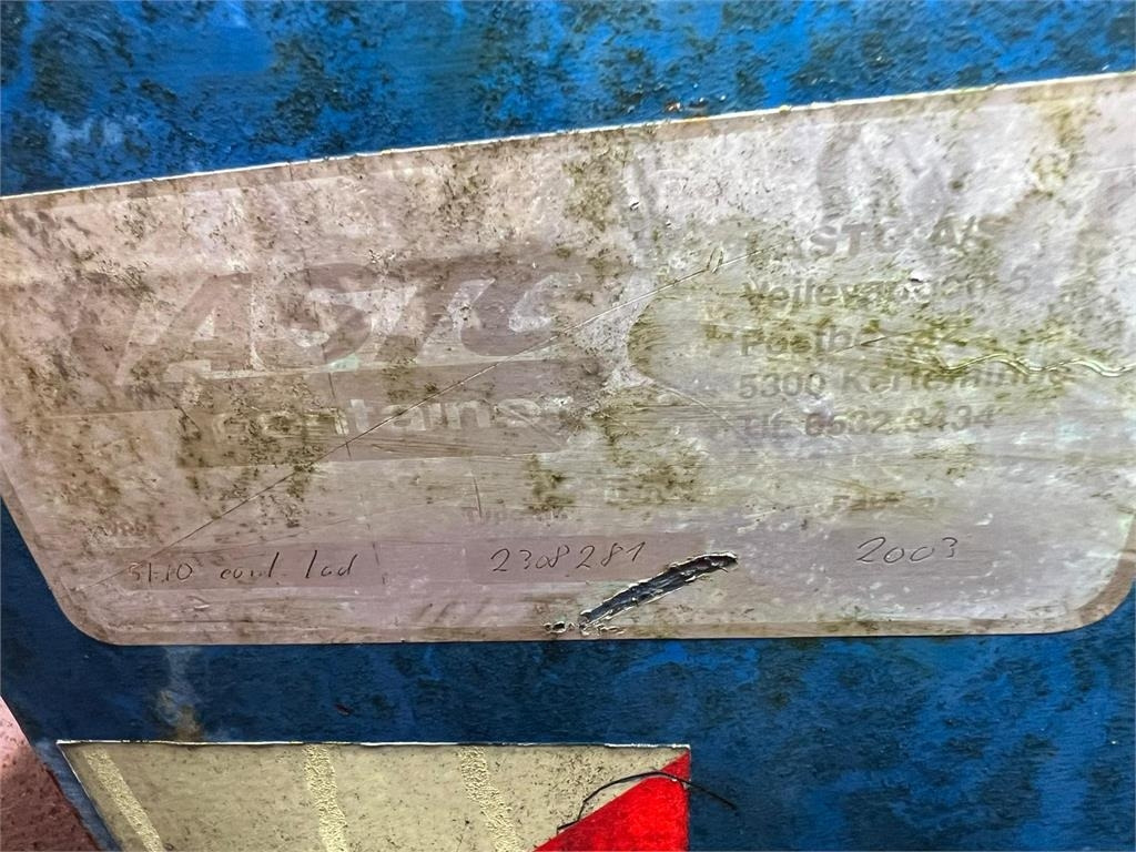 Lasto S4910 - 4900mm - 10m3 - Flatbed body: picture 1 Lasto S4910 - 4900mm - 10m3 - Flatbed body: picture 1