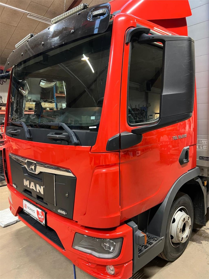 MAN TGL 12-220 BL - Curtainsider truck: picture 1 MAN TGL 12-220 BL - Curtainsider truck: picture 1