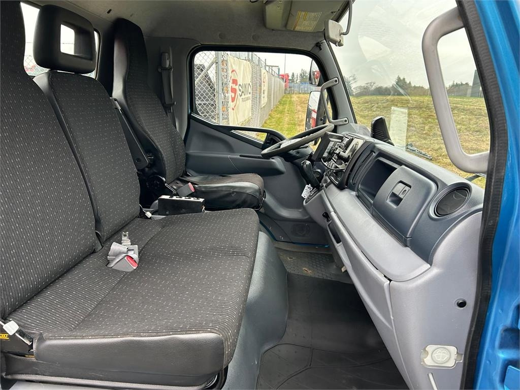 Mitsubishi Fuso CANTER 9C150 - Hook lift truck: picture 5 Mitsubishi Fuso CANTER 9C150 - Hook lift truck: picture 5