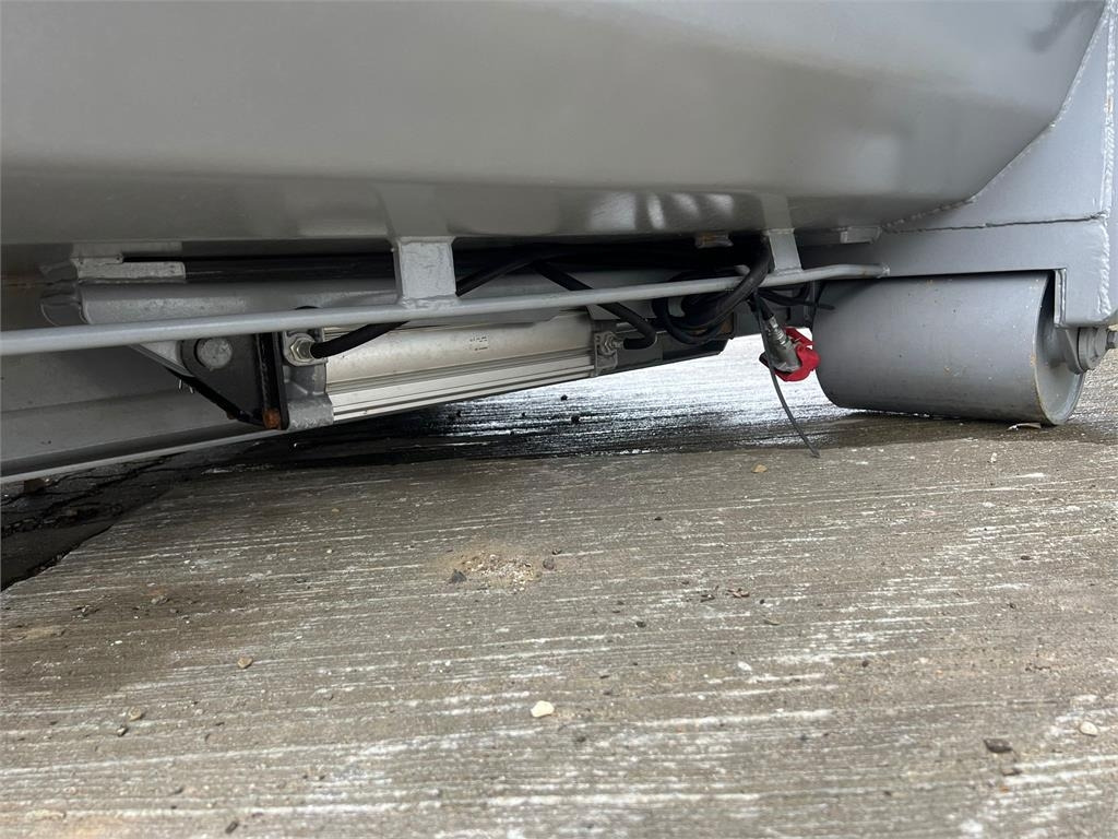 Flatbed body Scancon SH6014 Hardox 14m3 6000mm: picture 18 Flatbed body Scancon SH6014 Hardox 14m3 6000mm: picture 18