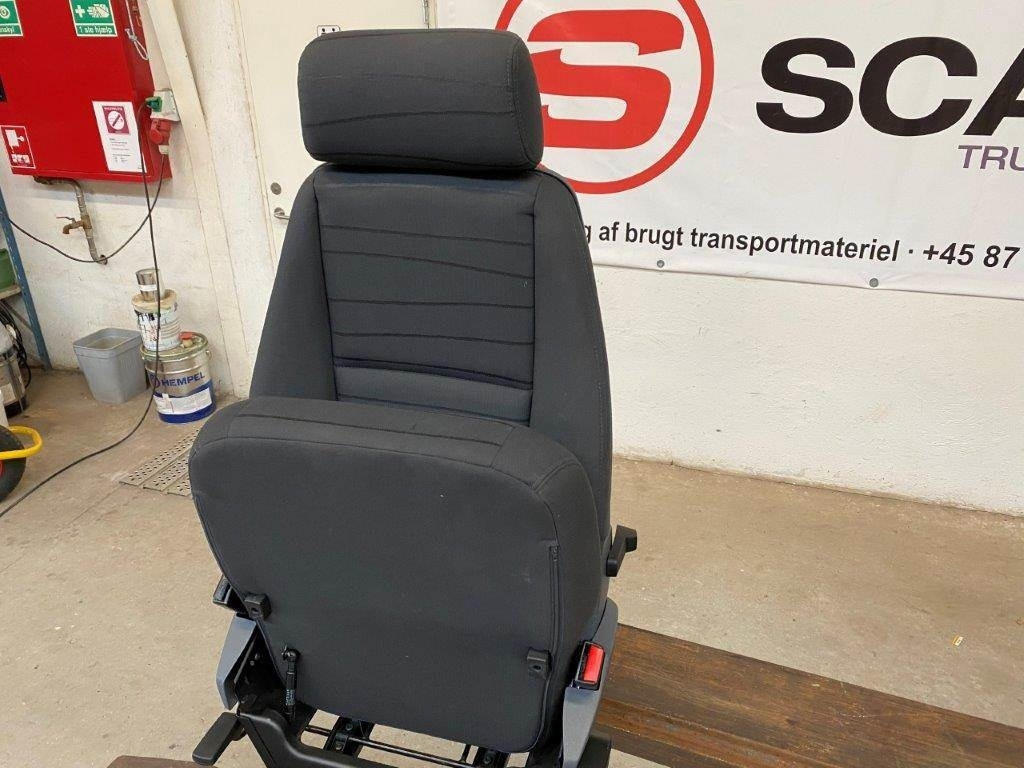 Scania Passagersæde u-luft - Cab for Truck: picture 3 Scania Passagersæde u-luft - Cab for Truck: picture 3