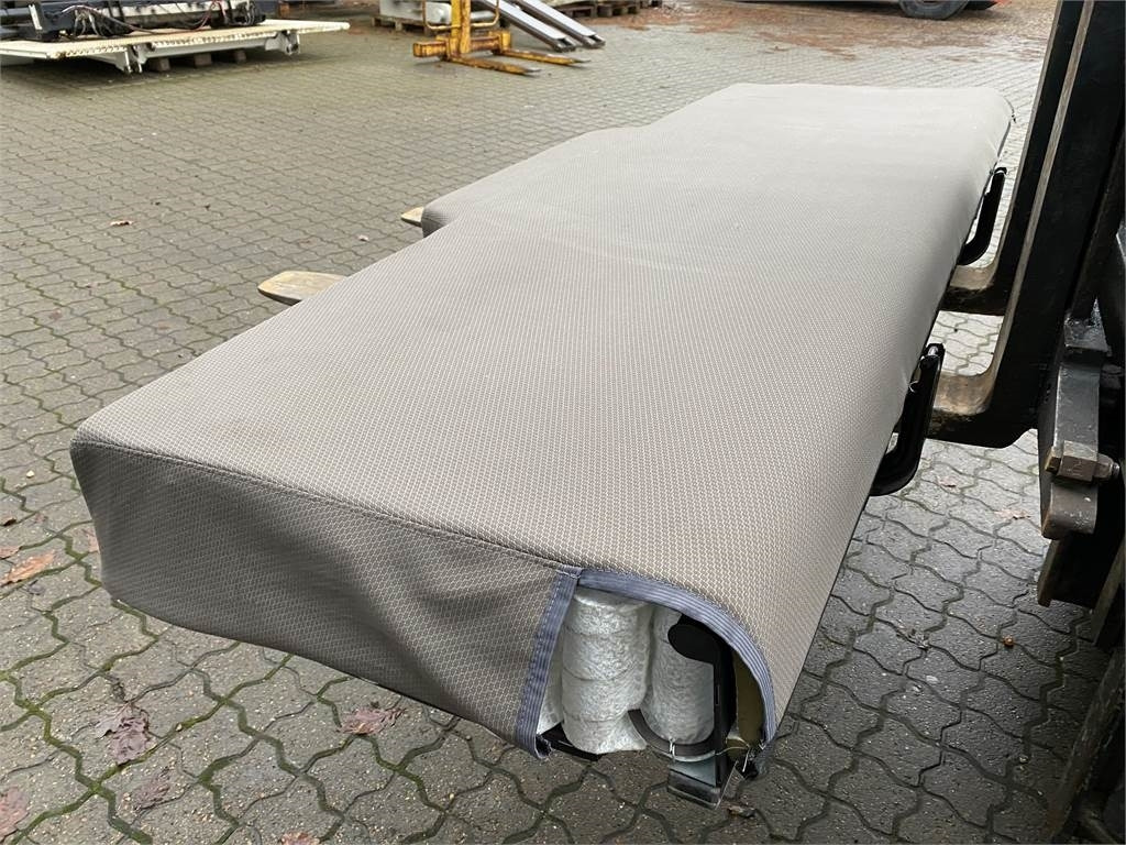 Scania Underkøje (L 2000 x B 630mm) - Cab for Truck: picture 4 Scania Underkøje (L 2000 x B 630mm) - Cab for Truck: picture 4