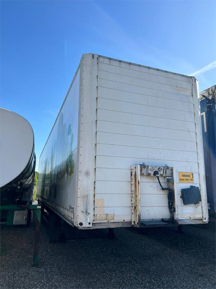Schmitz 13,6 mtr boks  - Closed box semi-trailer: picture 2 Schmitz 13,6 mtr boks  - Closed box semi-trailer: picture 2
