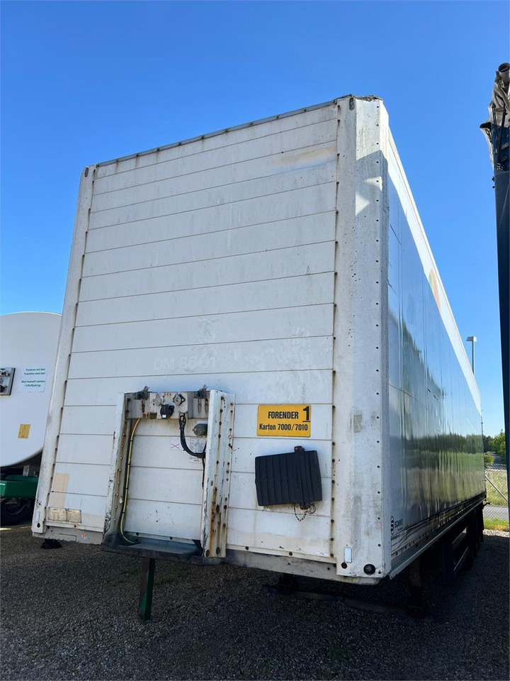 Schmitz 13,6 mtr boks  - Closed box semi-trailer: picture 1 Schmitz 13,6 mtr boks  - Closed box semi-trailer: picture 1
