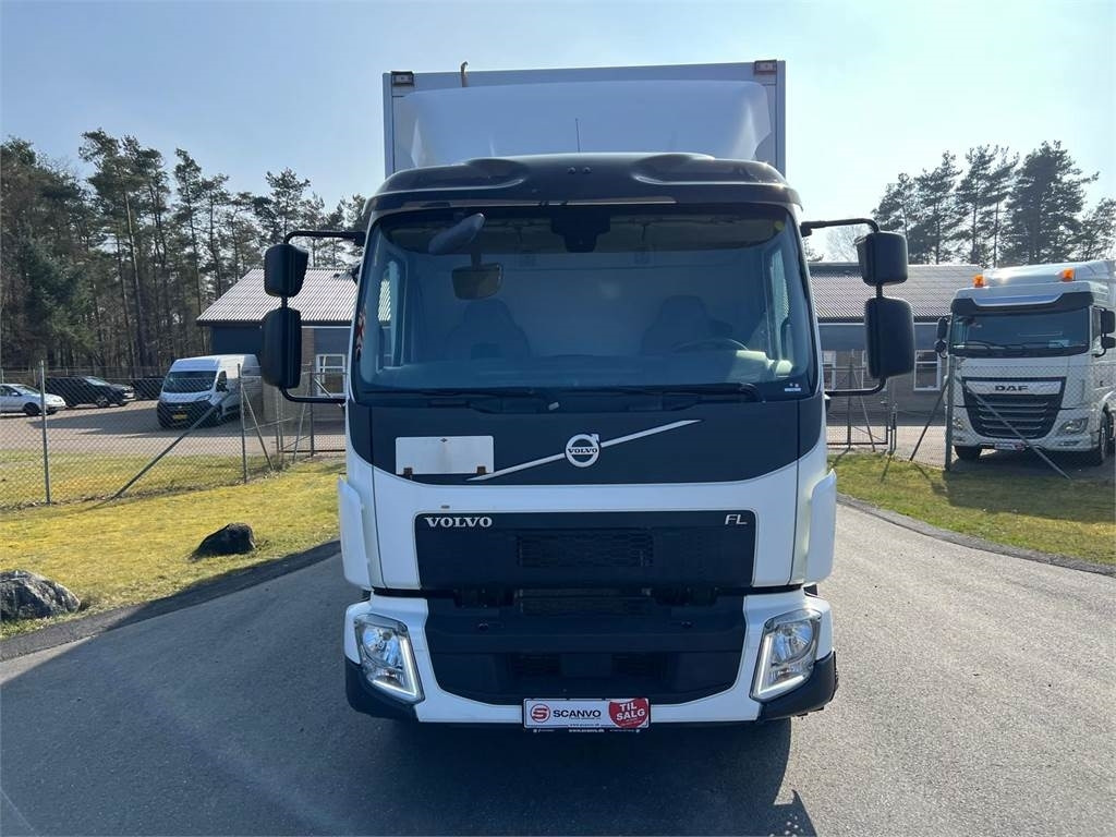 Volvo FL 16 ton 250HK - Box truck: picture 3 Volvo FL 16 ton 250HK - Box truck: picture 3