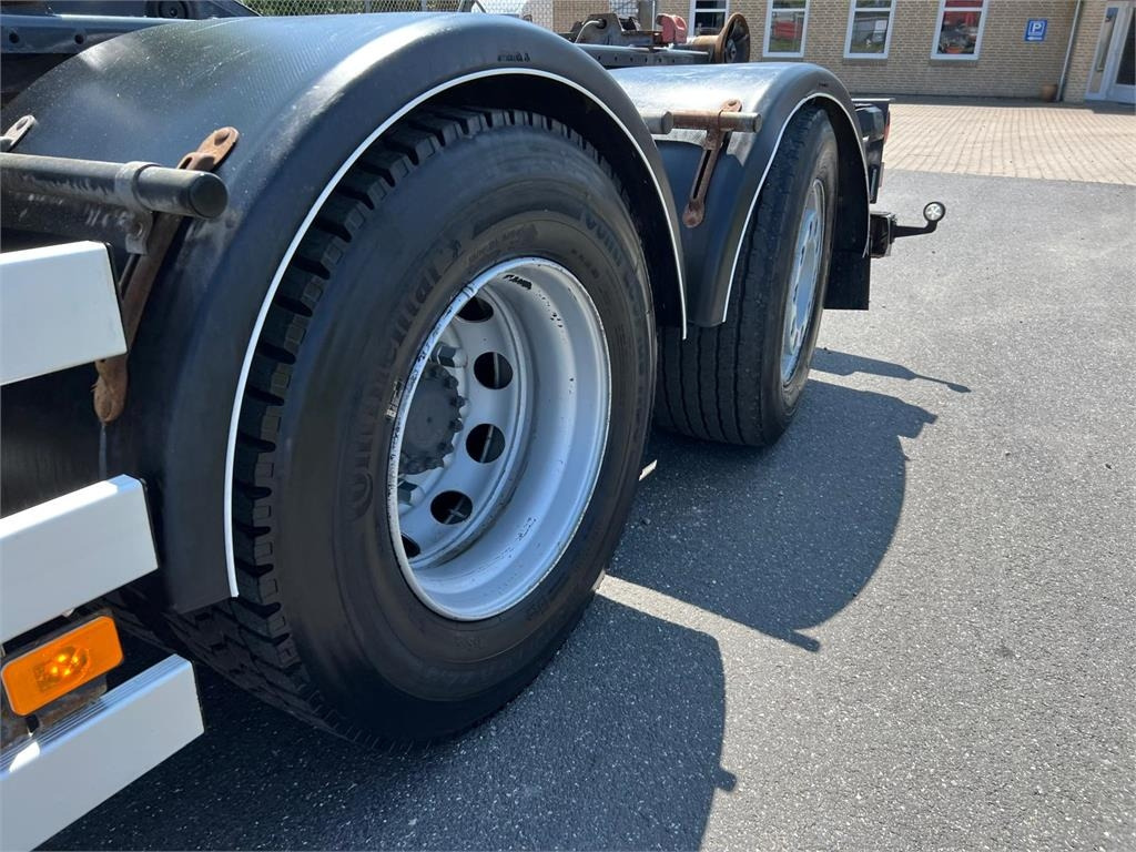 Hook lift truck Volvo FM430: picture 14 Hook lift truck Volvo FM430: picture 14