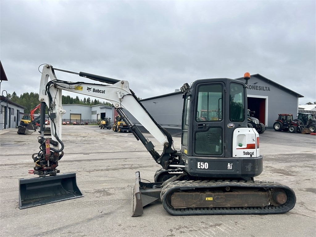 Bobcat E50 RASVARI YMS. - Mini excavator: picture 1 Bobcat E50 RASVARI YMS. - Mini excavator: picture 1