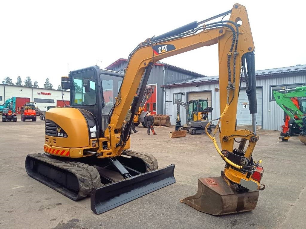 Mini excavator CAT MYYTY! SOLD! 304CCR PYÖRITTÄJÄLLÄ: picture 6