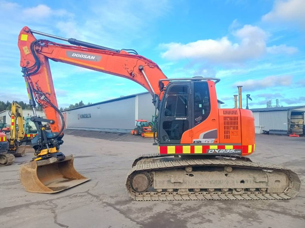 Doosan DX235LCR ENGCON, 3D-LAITTEET - Crawler excavator: picture 1 Doosan DX235LCR ENGCON, 3D-LAITTEET - Crawler excavator: picture 1