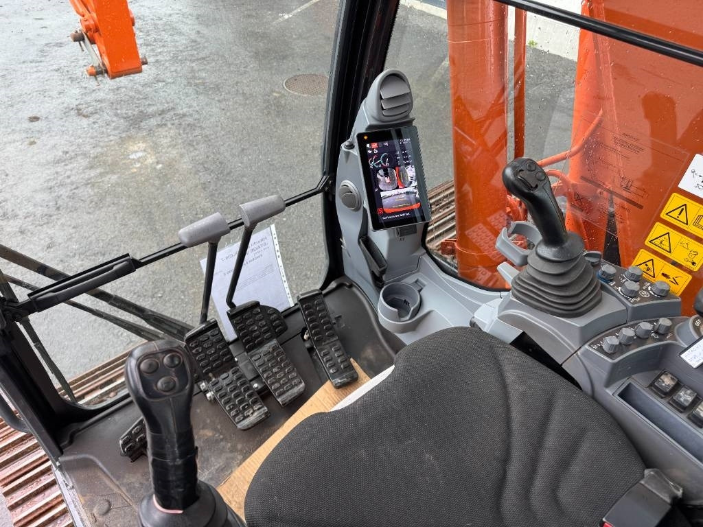 Leasing of Hitachi ZX130LCN-7 -STAGE V-  Hitachi ZX130LCN-7 -STAGE V-: picture 14