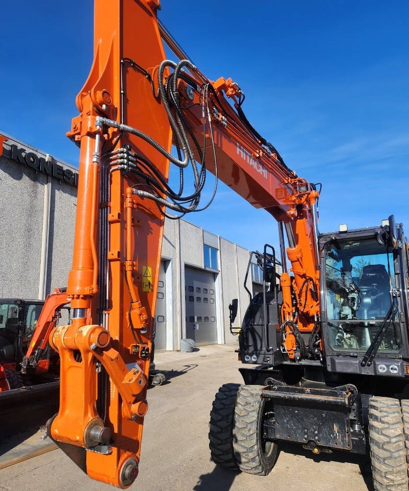 Hitachi ZX150W-7 STAGE 5 - Wheel excavator: picture 3 Hitachi ZX150W-7 STAGE 5 - Wheel excavator: picture 3