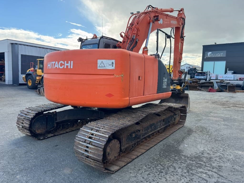 Hitachi ZX225USR PYÖRITTÄJÄLLÄ  - Crawler excavator: picture 5 Hitachi ZX225USR PYÖRITTÄJÄLLÄ  - Crawler excavator: picture 5