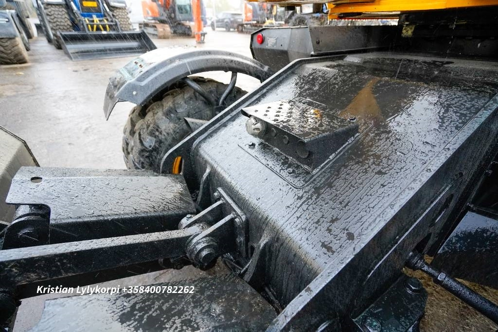 Wheel excavator JCB 110W Hydradig PYÖRITTÄJÄLLÄ: picture 14